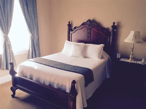 Versailles The Woodford Inn المظهر الخارجي الصورة